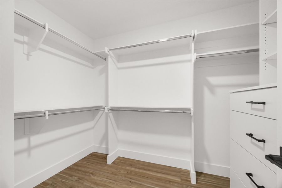 Spacious, unfurnished interior of a new home in , Houston (Image 20).