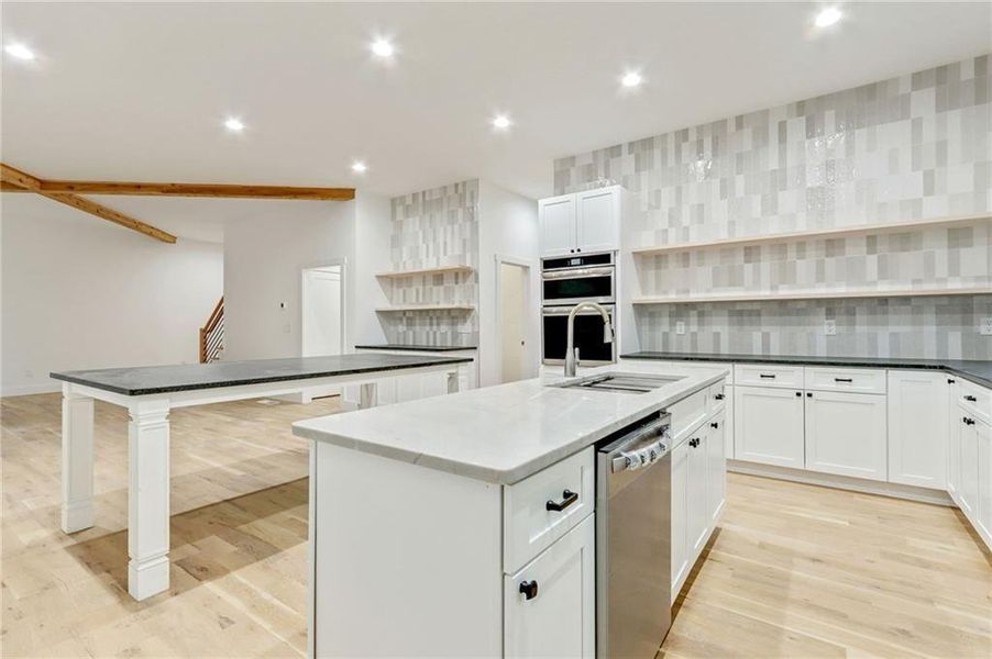 Furnished interior view inside a new home in , Waleska (Image 11).