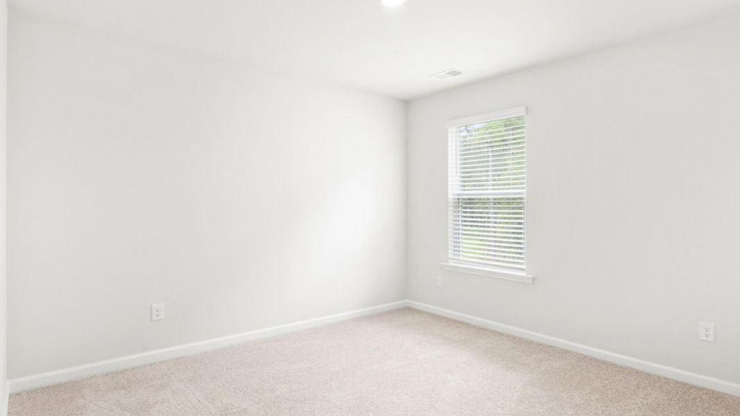 Spacious, unfurnished interior of a new home in Rivers Reach, Yemassee (Image 15).