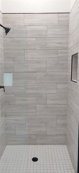 Close-up of interior finishes inside a home in Sunset Landing, Spring Hill (Image 5).