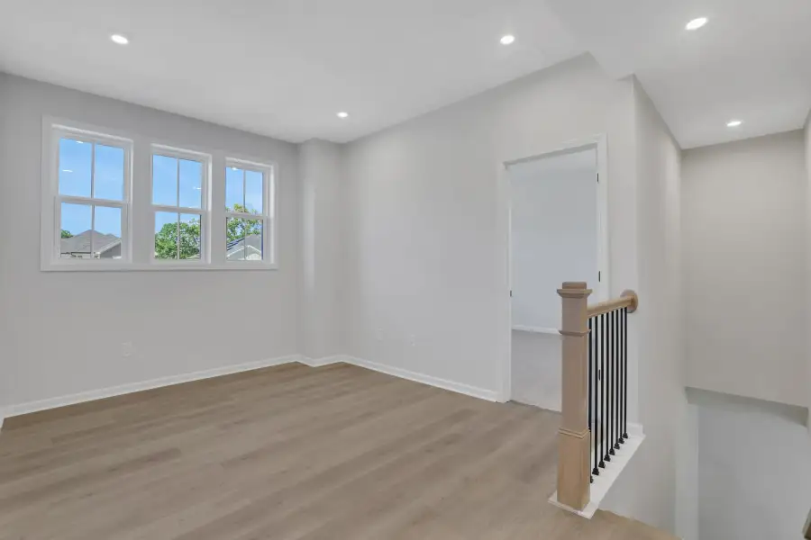 Spacious, unfurnished interior of a new home in Easton Walk, Lawrenceville (Image 18).