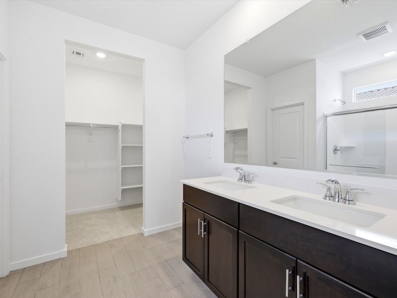 Furnished interior view inside a new home in Meritage Homes by Teravalis - Estate Series, Buckeye (Image 5).