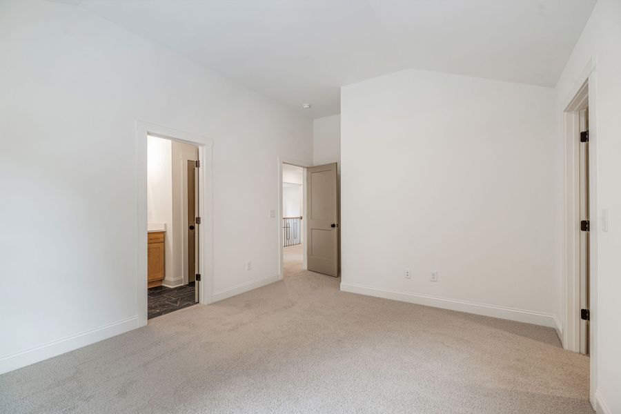 Spacious, unfurnished interior of a new home in Flint Farms, Concord (Image 41).