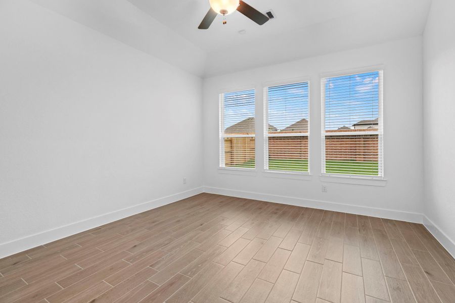 Spacious, unfurnished interior of a new home in Elyson 60's, Katy (Image 19).