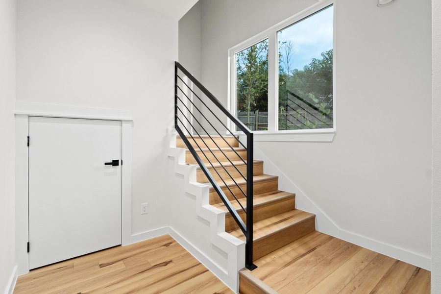 Spacious, unfurnished interior of a new home in , Austin (Image 19).