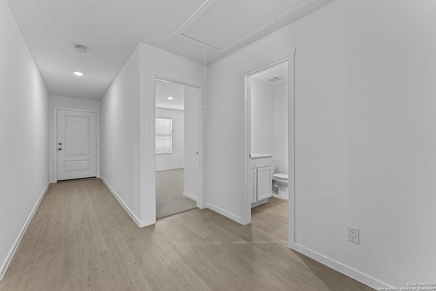 Spacious, unfurnished interior of a new home in Torian Village: Stonehill Collection, San Antonio (Image 19). Spacious, unfurnished interior of a new home in Torian Village: Stonehill Collection, San Antonio (Image 19).