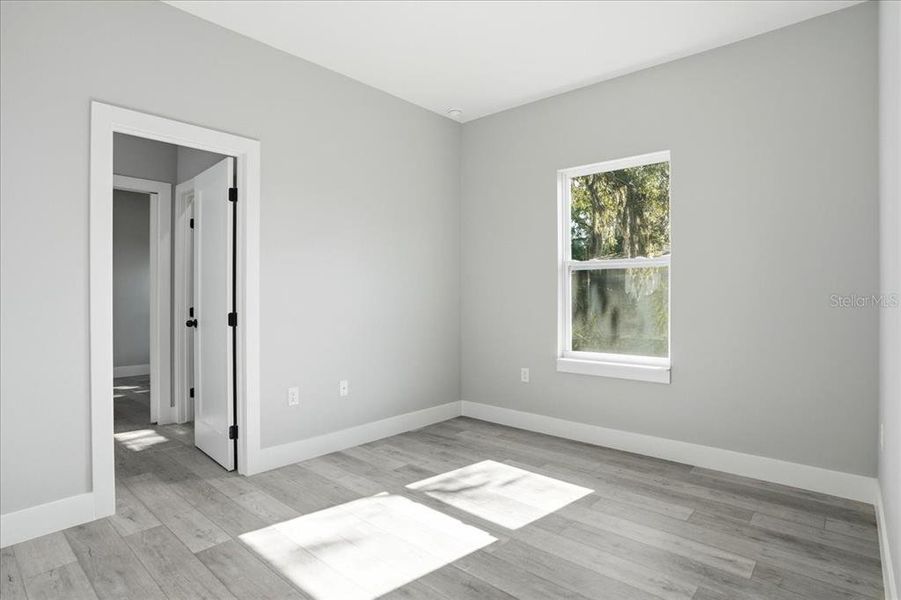 Spacious, unfurnished interior of a new home in , Port Charlotte (Image 40).