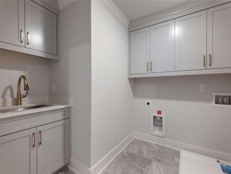 Furnished interior view inside a new home in , Buford (Image 11).
