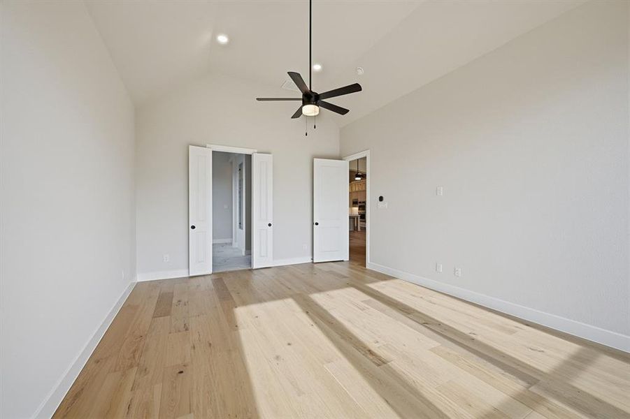 Spacious, unfurnished interior of a new home in Sandbrock Ranch, Aubrey (Image 19).