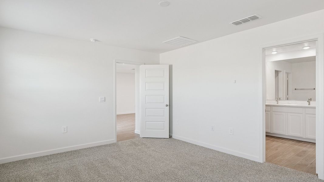 Spacious, unfurnished interior of a new home in Remington, Buckeye (Image 26).