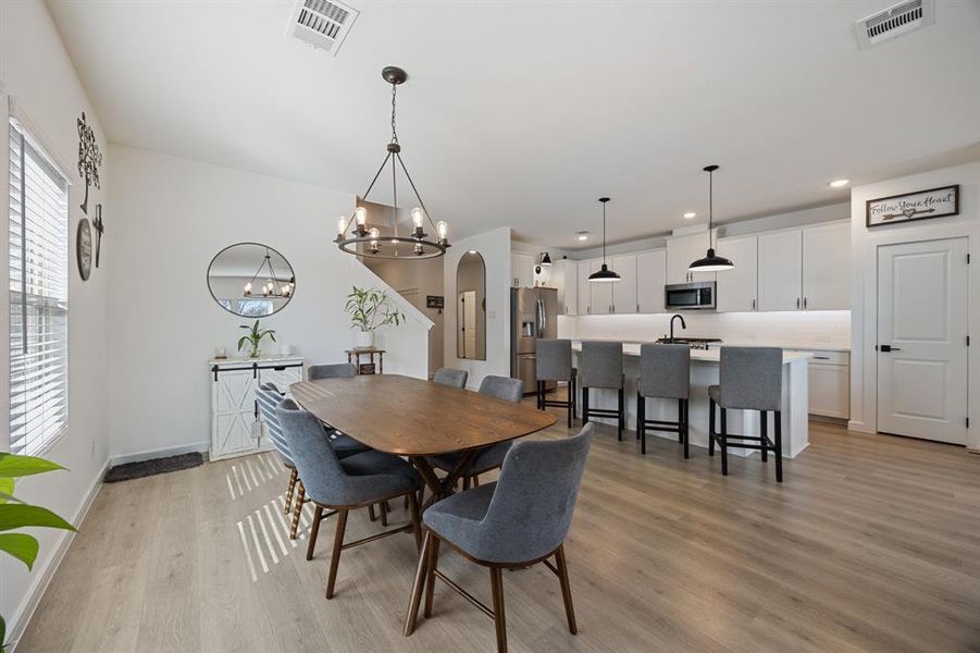 Furnished interior view inside a new home in Rolling Ridge, Van Alstyne (Image 17).