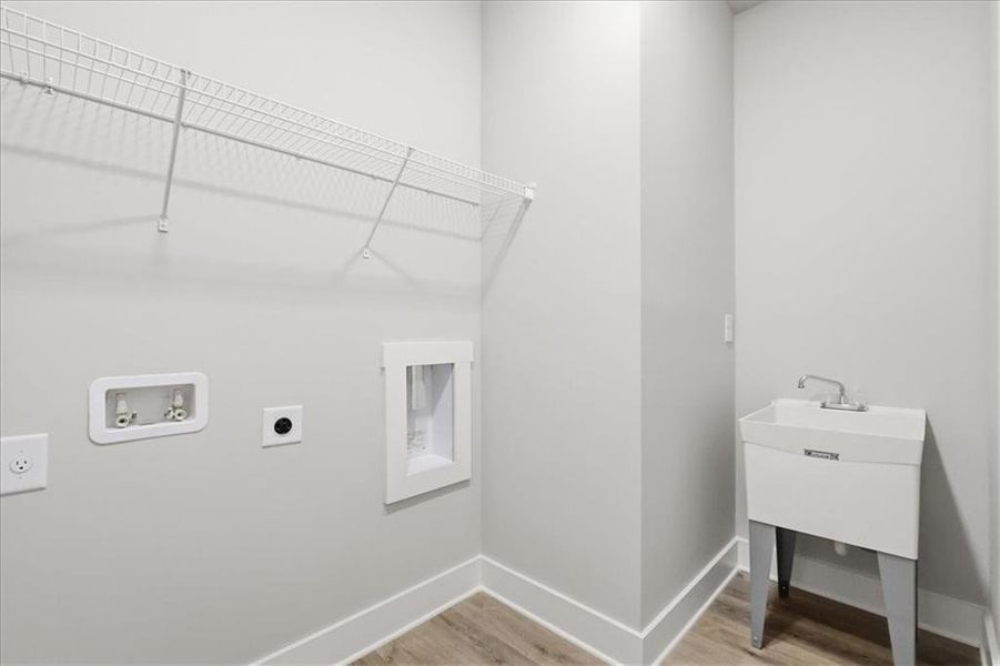 Spacious, unfurnished interior of a new home in , Statham (Image 42).