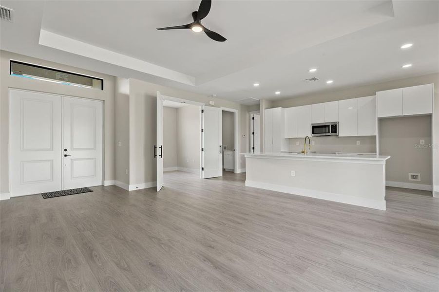 Spacious, unfurnished interior of a new home in , Lehigh Acres (Image 14).