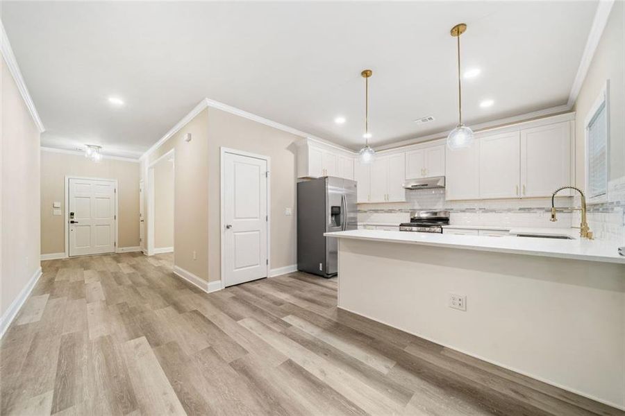 Image 36 of a home in .