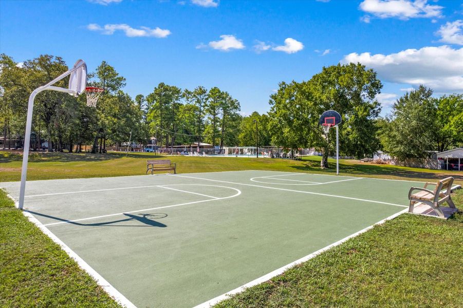 Community amenities in , Willis (Image 27).