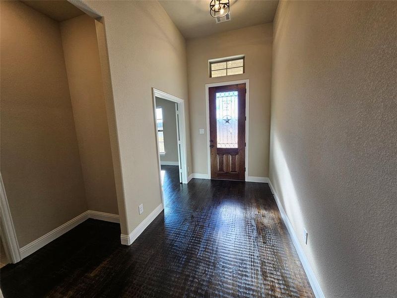 Spacious, unfurnished interior of a new home in Trails of Trenton, Trenton (Image 15).