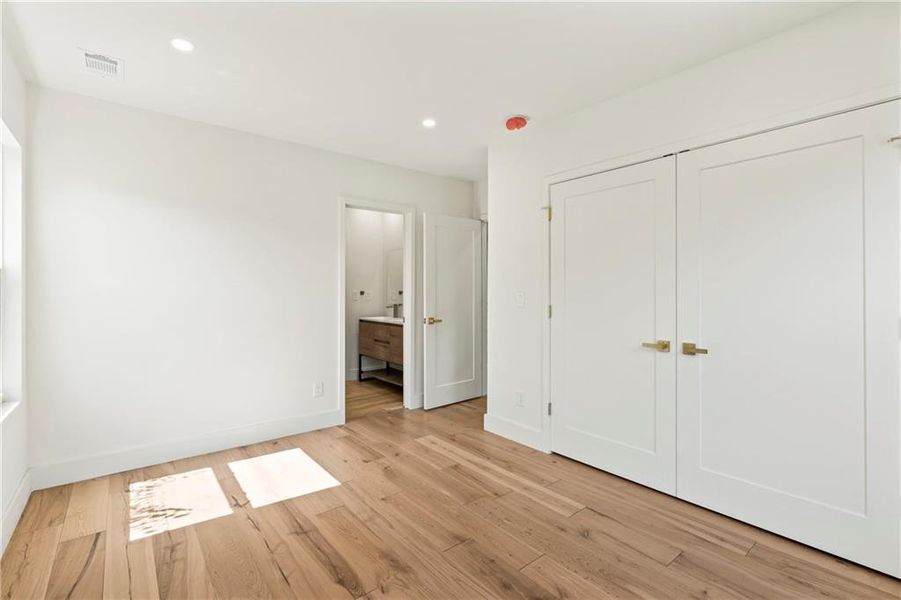 Spacious, unfurnished interior of a new home in , Atlanta (Image 22). Spacious, unfurnished interior of a new home in , Atlanta (Image 22).