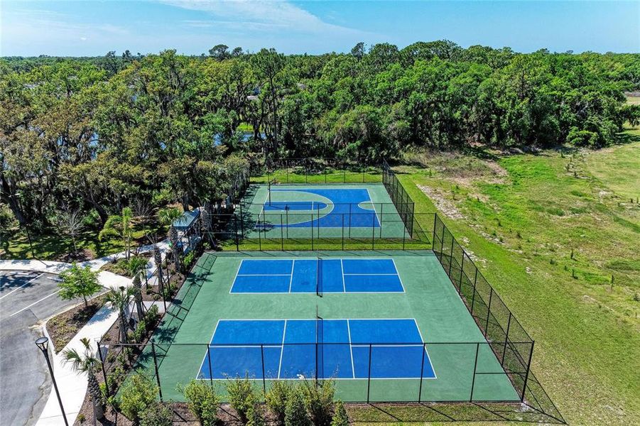 Community amenities in , Parrish (Image 57). Community amenities in , Parrish (Image 57).