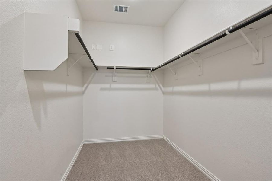 Spacious, unfurnished interior of a new home in Lakehaven - Spring Series, Farmersville (Image 27).