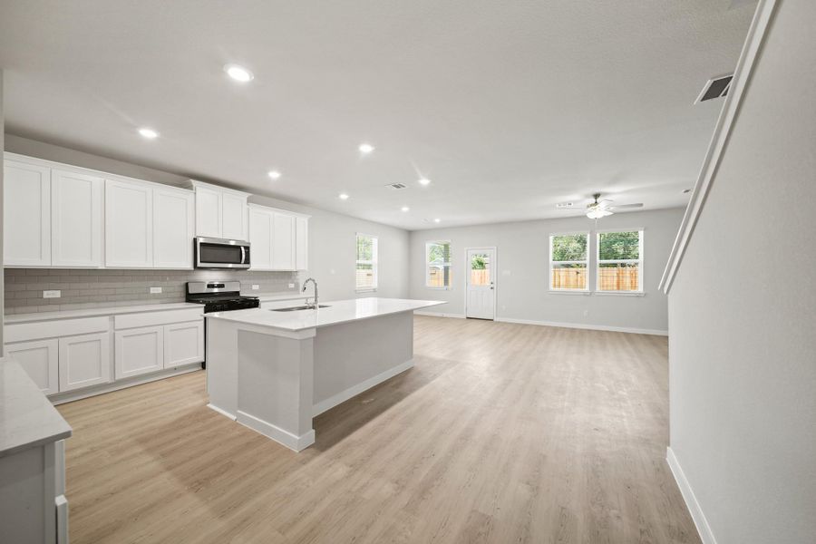 Furnished interior view inside a new home in Russell Ranch, Bay City (Image 13).