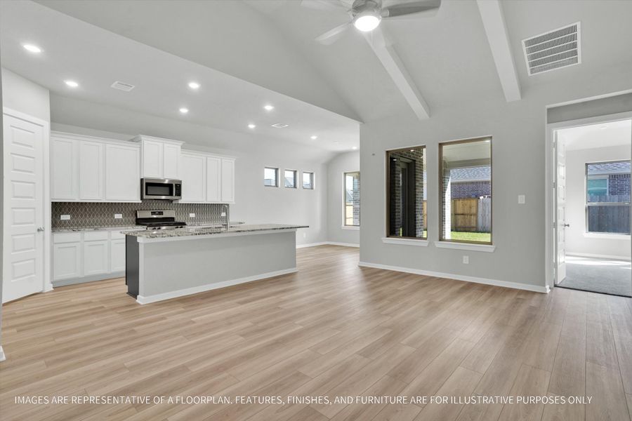 Furnished interior view inside a new home in River Ranch 55', Dayton (Image 5).