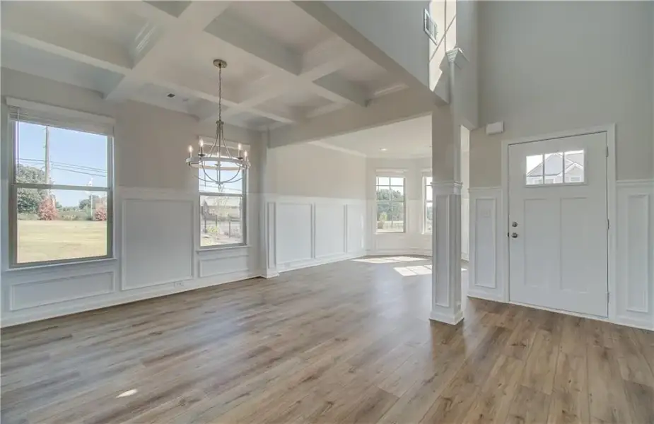Spacious, unfurnished interior of a new home in Grandview at Millers Mill, Stockbridge (Image 14).