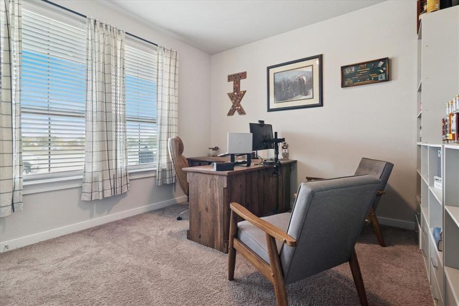 Furnished interior view inside a new home in Creekside, Royse City (Image 18).
