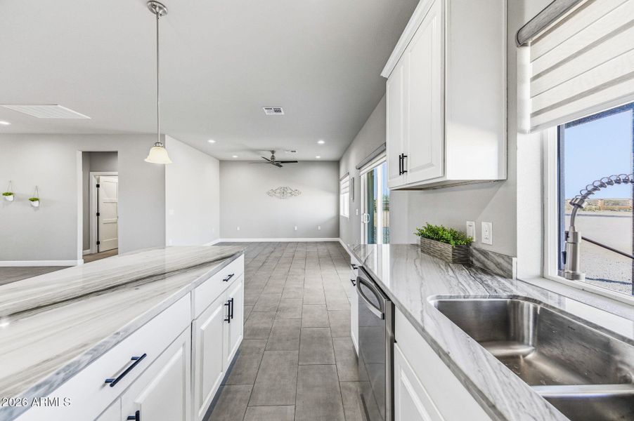 45-web-or-mls-78 N Pettoshas Dr-43