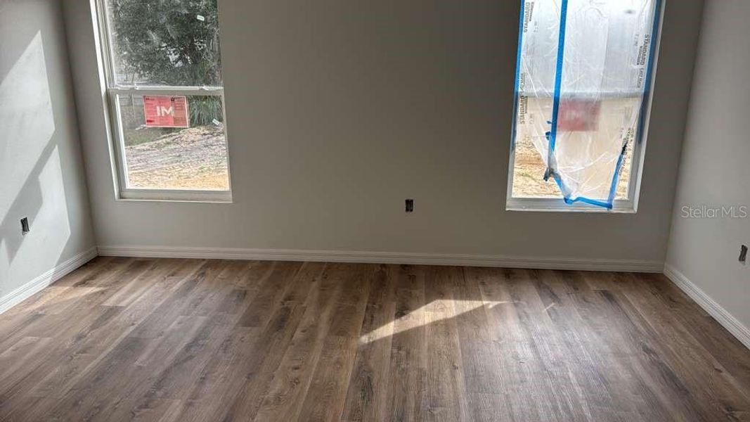 Spacious, unfurnished interior of a new home in , Lakeland (Image 7).