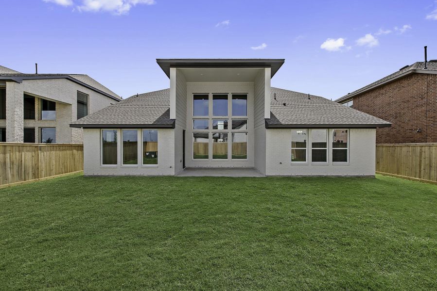 Exterior details and patio area of a home in Bridgeland, Cypress (Image 3).