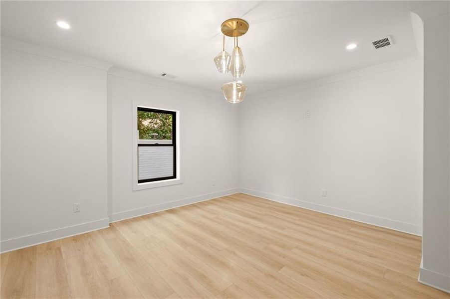 Spacious, unfurnished interior of a new home in , Marietta (Image 63).