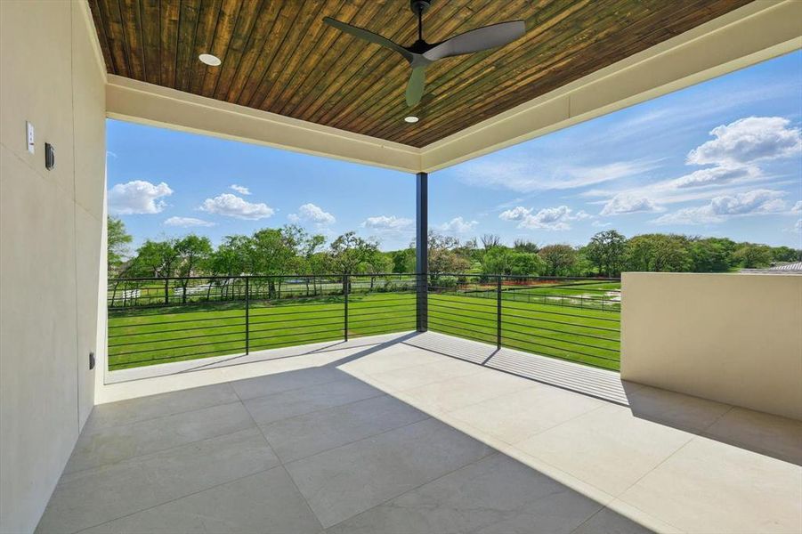 Exterior details and patio area of a home in , Bartonville (Image 4).