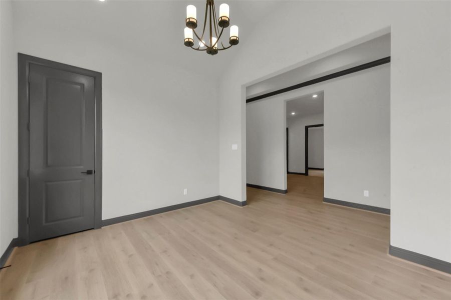Spacious, unfurnished interior of a new home in Evergreen 55', Conroe (Image 33).