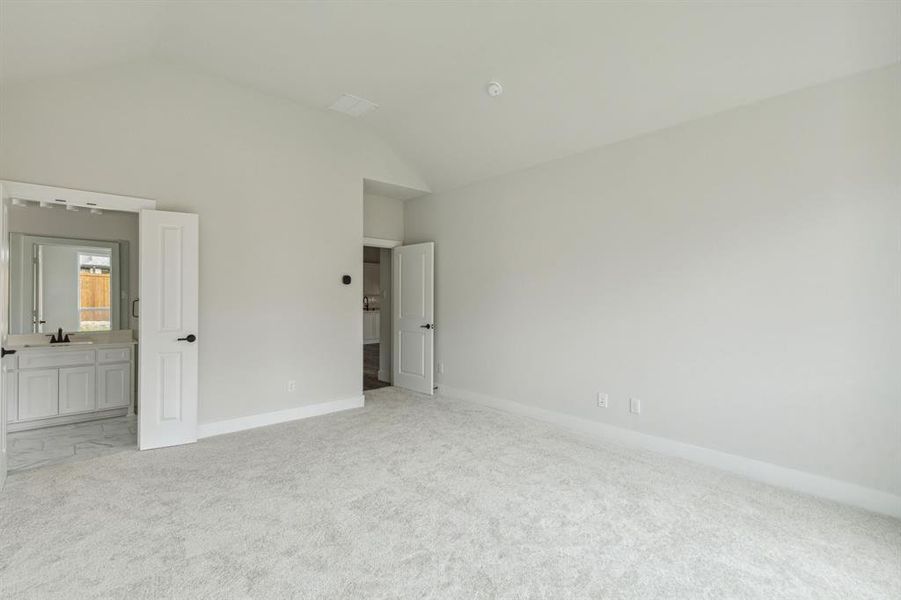 Spacious, unfurnished interior of a new home in , Celina (Image 17).
