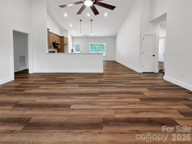 Spacious, unfurnished interior of a new home in , Forest City (Image 11).