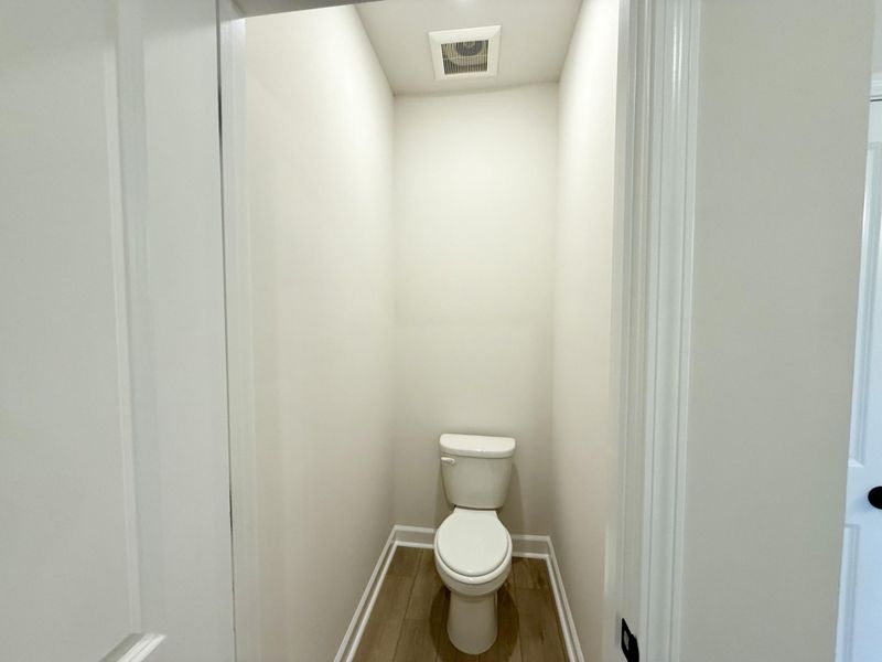 Spacious, unfurnished interior of a new home in , Summerville (Image 28).