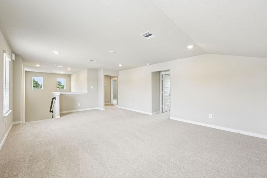 Photo is not of the actual home, but is an inspirational photo of builder’s model home and may depict options, furnishings, and/or decorator features that are not included Photo is not of the actual home, but is an inspirational photo of builder’s model home and may depict options, furnishings, and/or decorator features that are not included