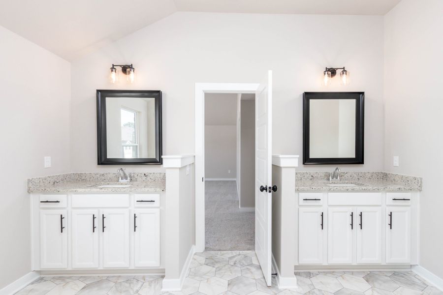 Pictures are of a similar floorplan that was built previously. Representation ONLY. Buyer/Buyer's Agent to verify selections. Pictures are of a similar floorplan that was built previously. Representation ONLY. Buyer/Buyer's Agent to verify selections.