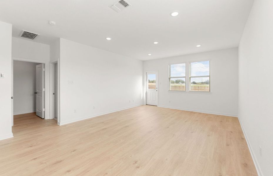 Spacious, unfurnished interior of a new home in Lagos, Manor (Image 28). Spacious, unfurnished interior of a new home in Lagos, Manor (Image 28).