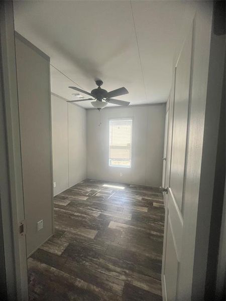 Spacious, unfurnished interior of a new home in , Pelican Bay (Image 7).