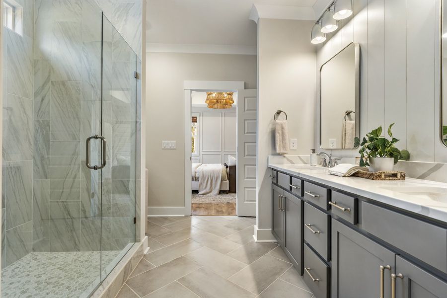 Representative furnished interior of a home built from the Whitmore by Hunter Quinn Homes in Walker's Pointe, Anderson (Image 26).