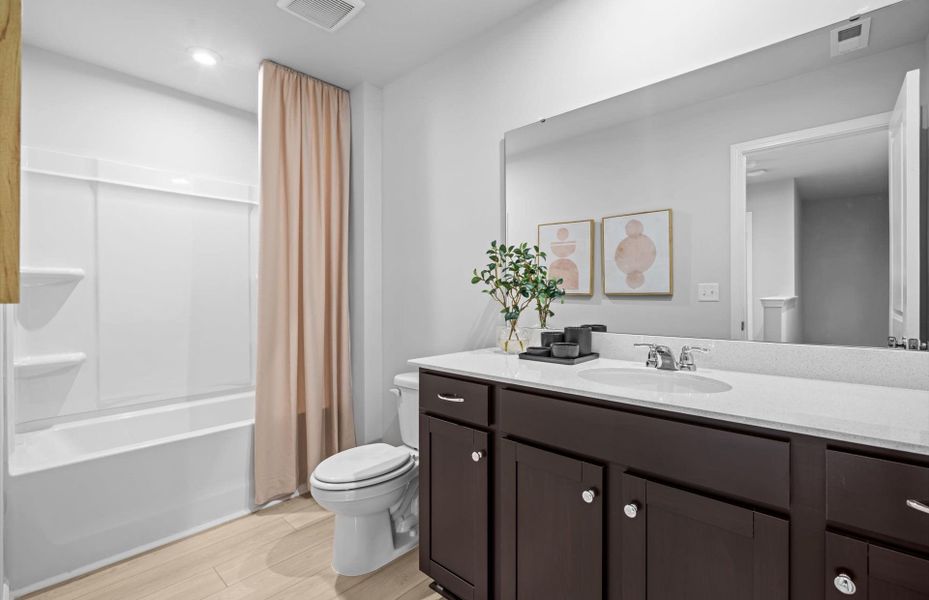 Representative furnished interior of a home built from the Longspur by Pulte Homes in Crestview, Spartanburg (Image 15).