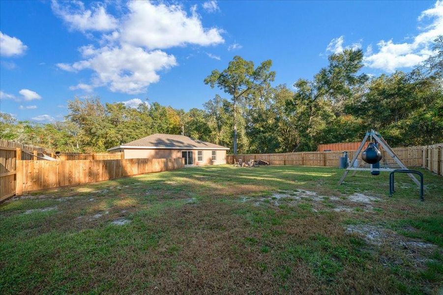 Exterior details and patio area of a home in , Ocala (Image 3).