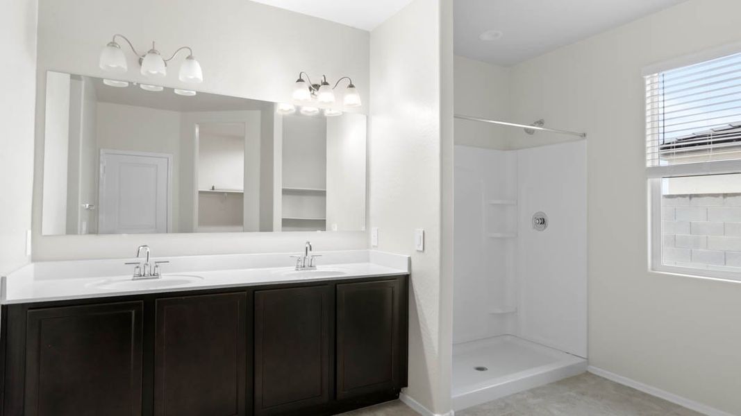 Representative furnished interior of a home built from the McCormick by D.R. Horton in Rio Rancho Estates, Surprise (Image 9).