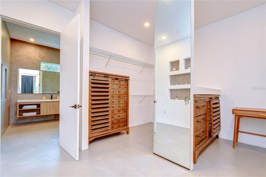 Furnished interior view inside a new home in , Tampa (Image 16).