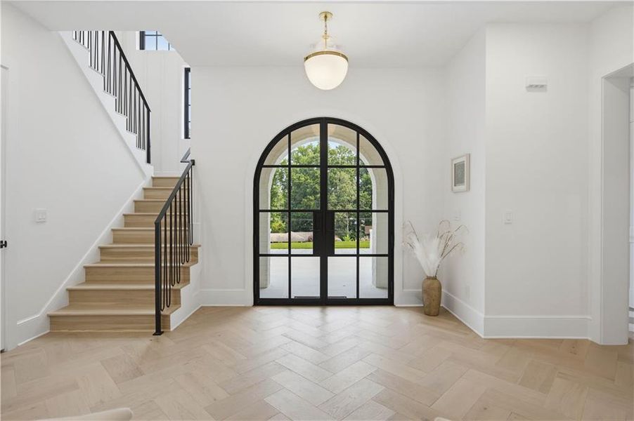 Spacious, unfurnished interior of a new home in , Atlanta (Image 25).