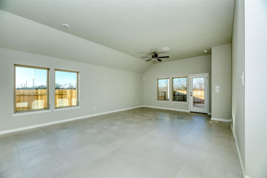 Spacious, unfurnished interior of a new home in Aldeana - Tejas Collection, Bonney (Image 27).