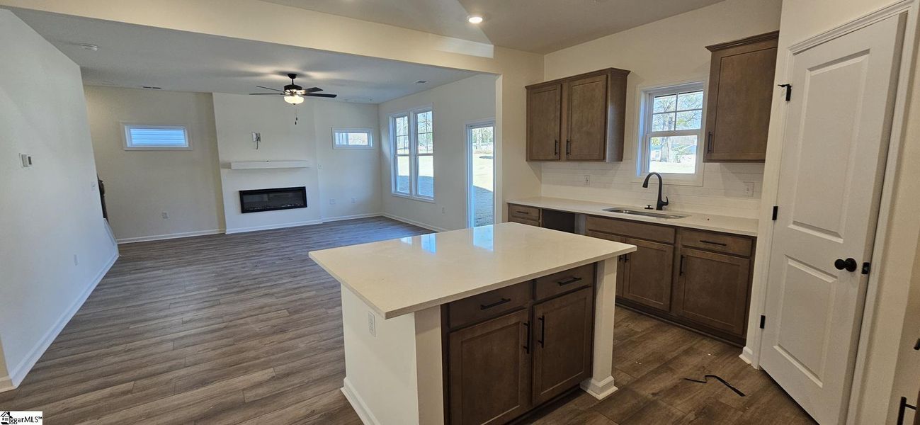 Furnished interior view inside a new home in Sedona, Greenville (Image 5).