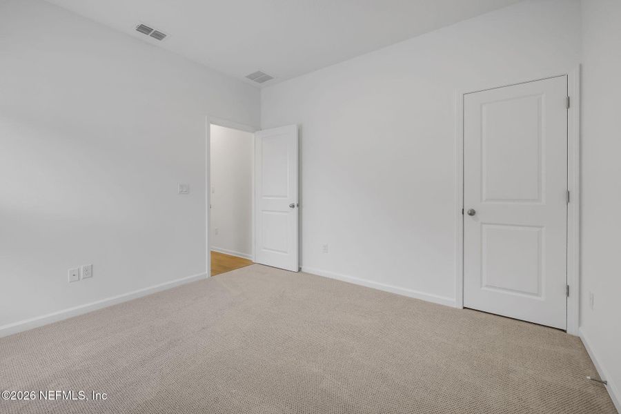 Spacious, unfurnished interior of a new home in Jennings Farm, Middleburg (Image 34). Spacious, unfurnished interior of a new home in Jennings Farm, Middleburg (Image 34).