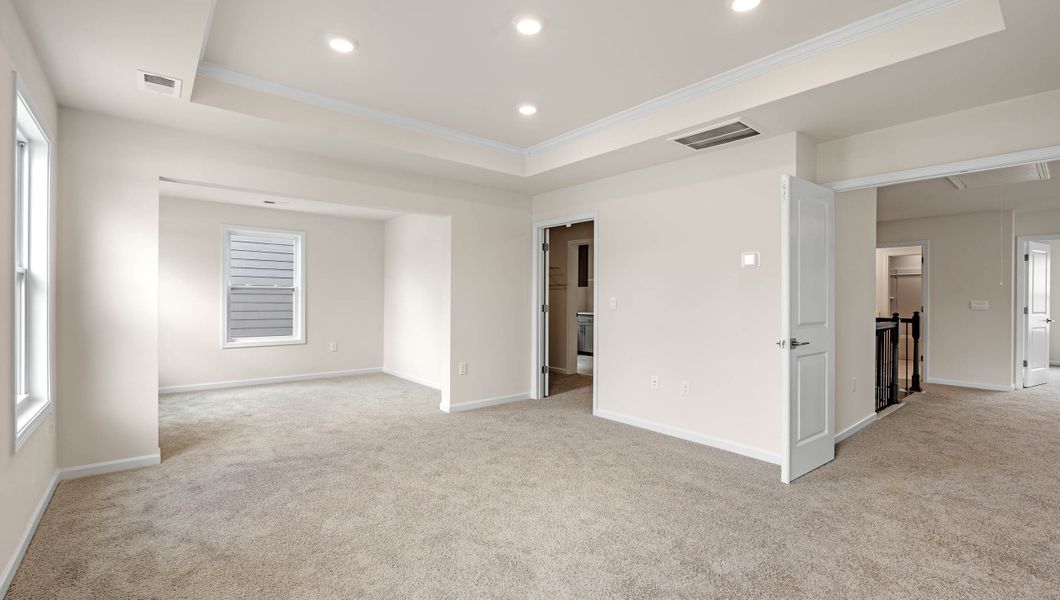 Spacious, unfurnished interior of a new home in Williams Ridge, Woodruff (Image 28).